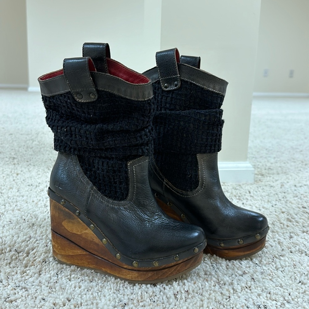 Bedstu bruges ii wedge boot in Black Rustic - size 6